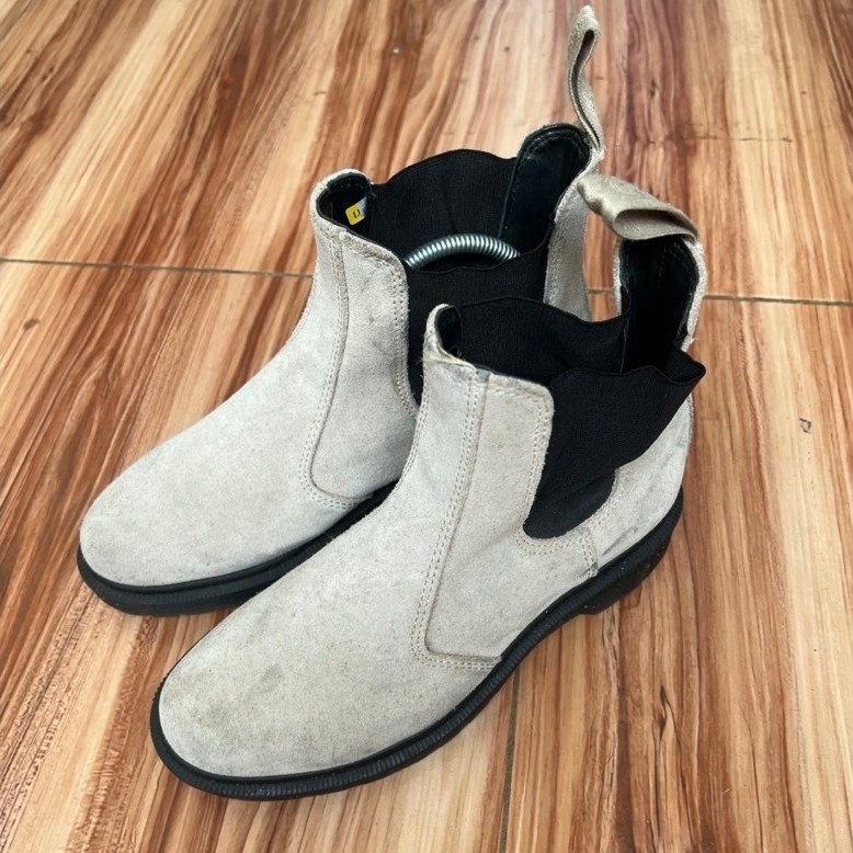 Dr. Martens Chelsea boots Suede