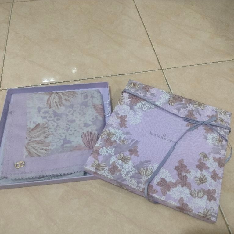 Preloved Hijab Buttonscarves Les Amities Reborn Lilac