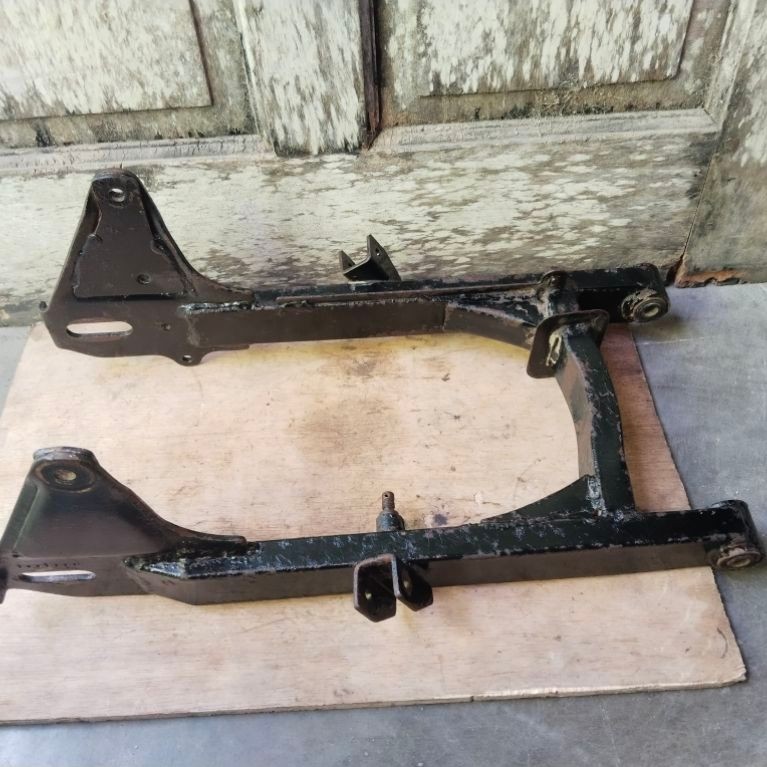 ARM SUZUKI A100 ECONOS ORIGINAL ARM SUZUKI A100 X ARM SUZUKI A100 SUPER ORIGINAL LEPASAN UNIT