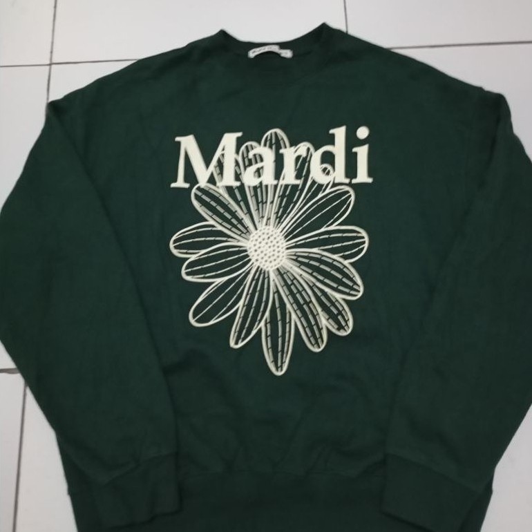 Crewneck Original Mardi mercredi ( preloved )