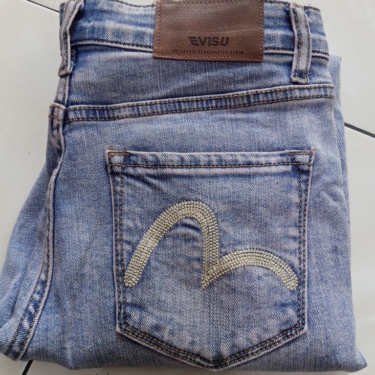 celana jeans evisu