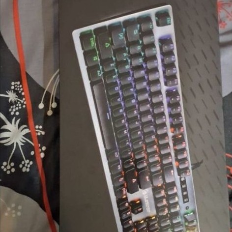 WTS Keyboard Bloody B760 SECOND WITH BOX