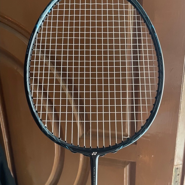 Yonex voltric z force II