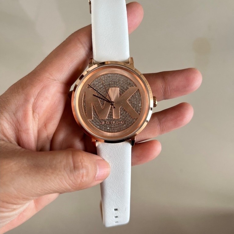 Jam tangan wanita MK7140 strap rubber