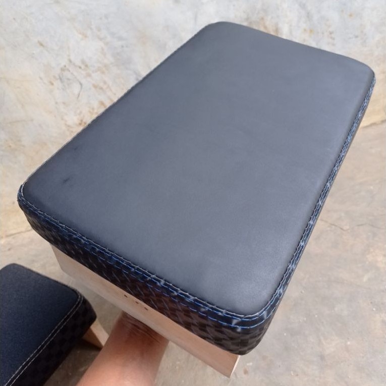 Jengkok Busa,Dingklik Busa,Bangku Kayu Mahoni