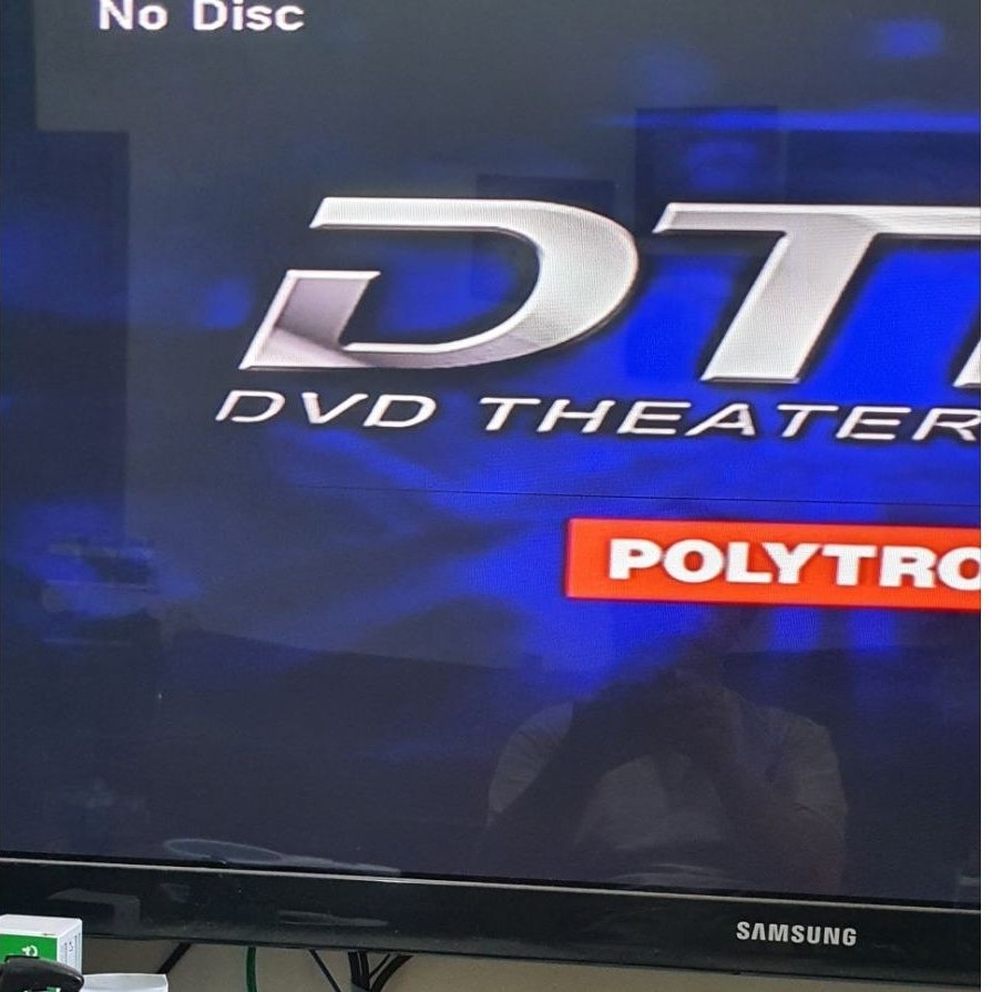 DVD PORTABEL POLYTRON DTIB 3300C second