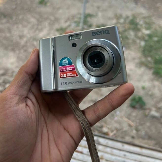 BenQ C1430 digicam