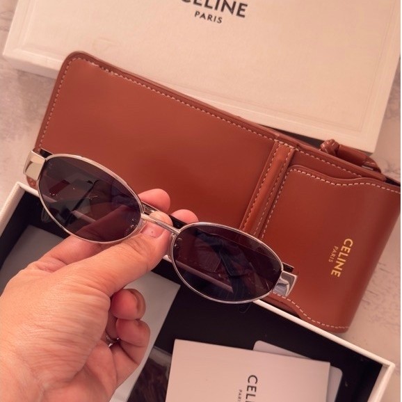 preloved celine triomphe