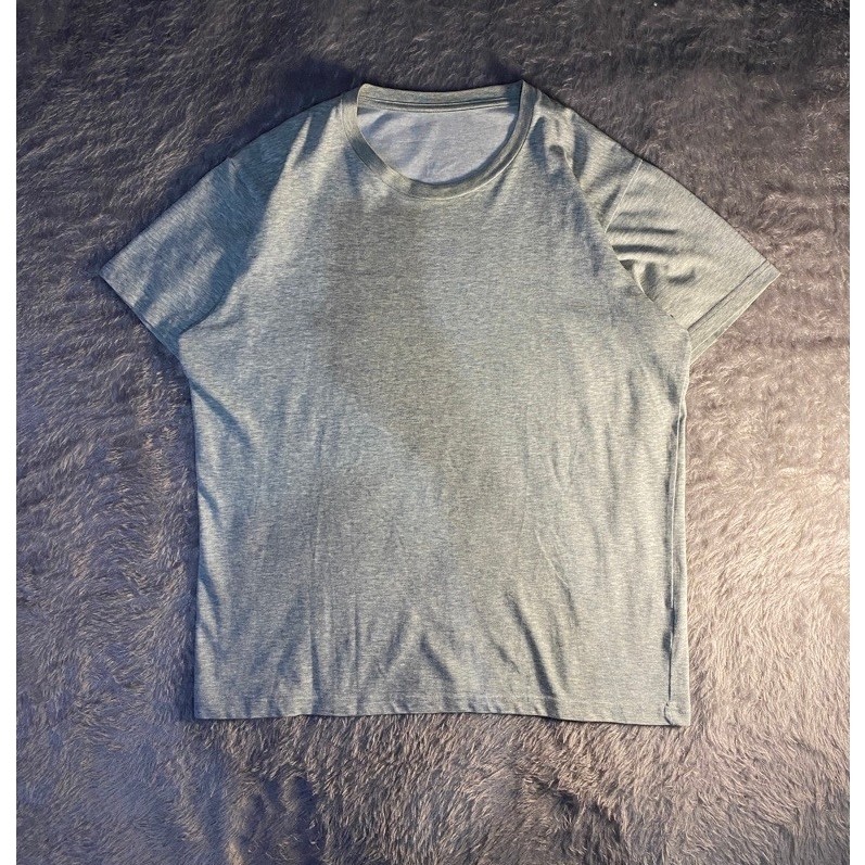 Tee - Basic Lightgrey - Uniqlo