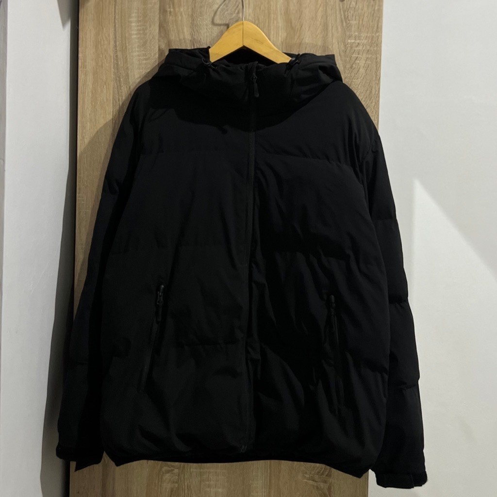 (XL) GU Uniqlo Seamless Heat Padded Puffer Jacket