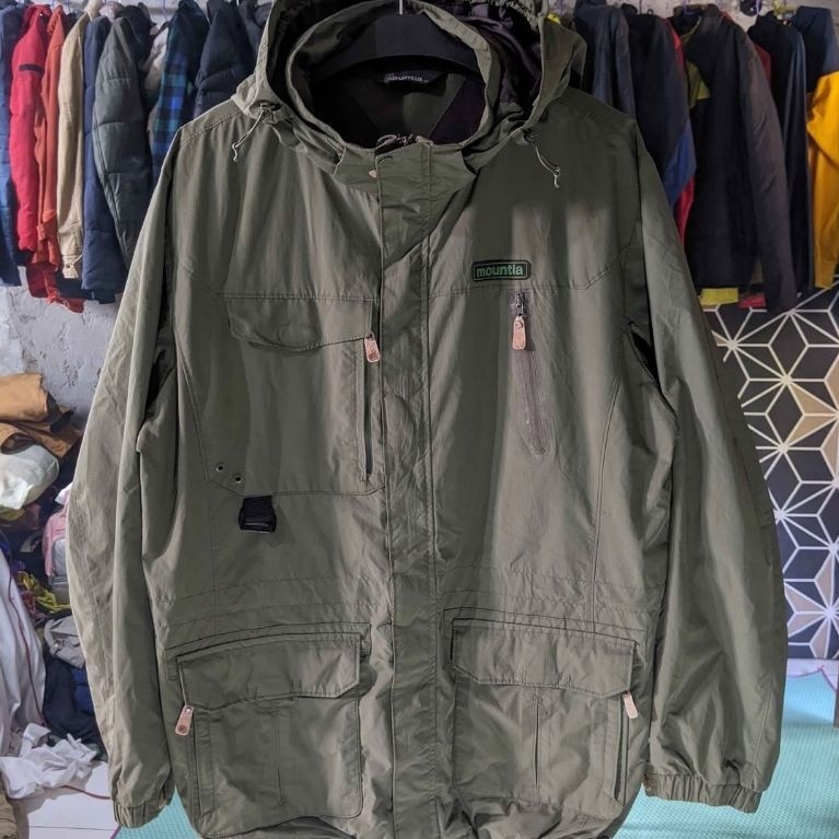 Mountain parka outdoor Mountia gorpcore