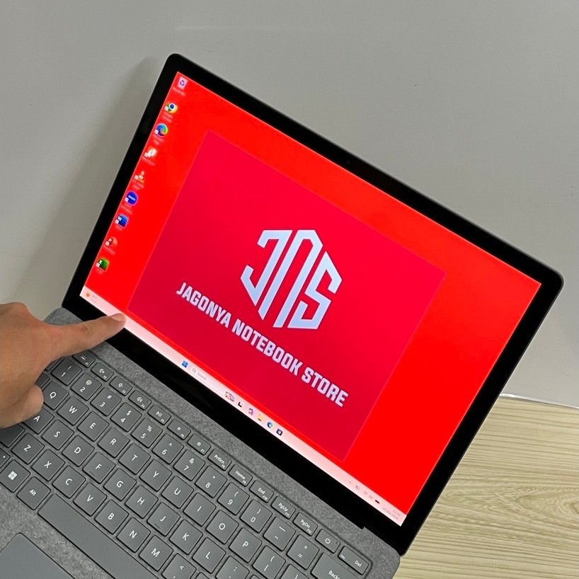 Microsoft Surface Laptop 4 i7 1185G7 RAM 16GB SSD 512GB GB Iris Xe Graphics Layar 14 Inch 2.5K Touch