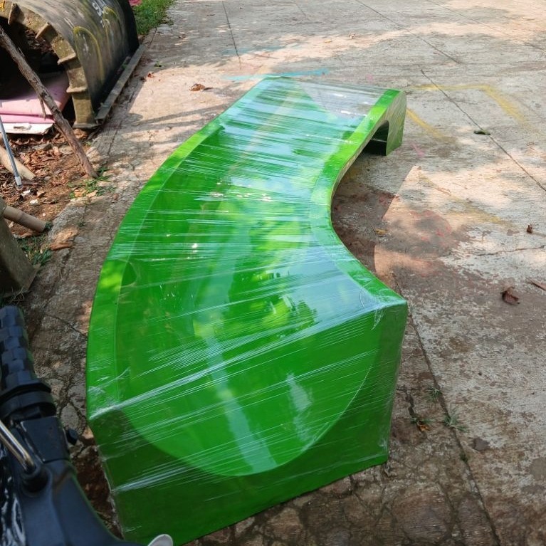 perosotan fiberglass lengkung