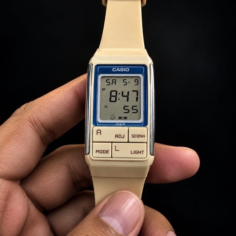 CABANE DE ZUCCA X ISSEY MIYAKI Jam Tangan Digital 92% Baru Light ON Beeb ON