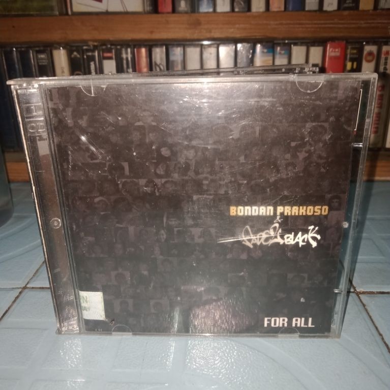CD Bondan Prakoso For All album musik dalam cangkang plastik