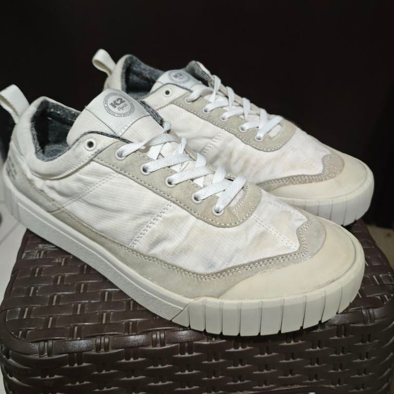 sepatu rare sneakers K2 flywalk size 42 27cm mantul second preloved mulus