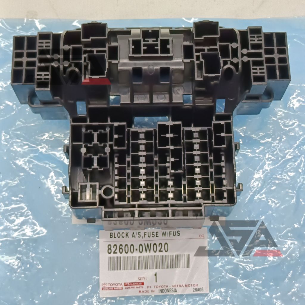 Box skring kotak sekring box sikring toyota Dyna saurus Hino dutro 12v 110 125 130 asli 82600-0W020