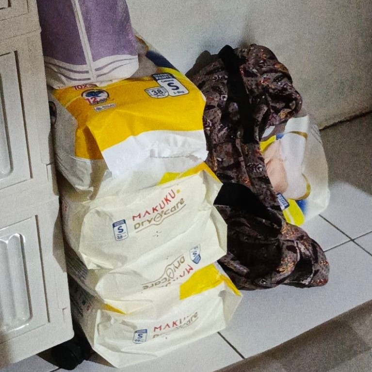 pampers makuku