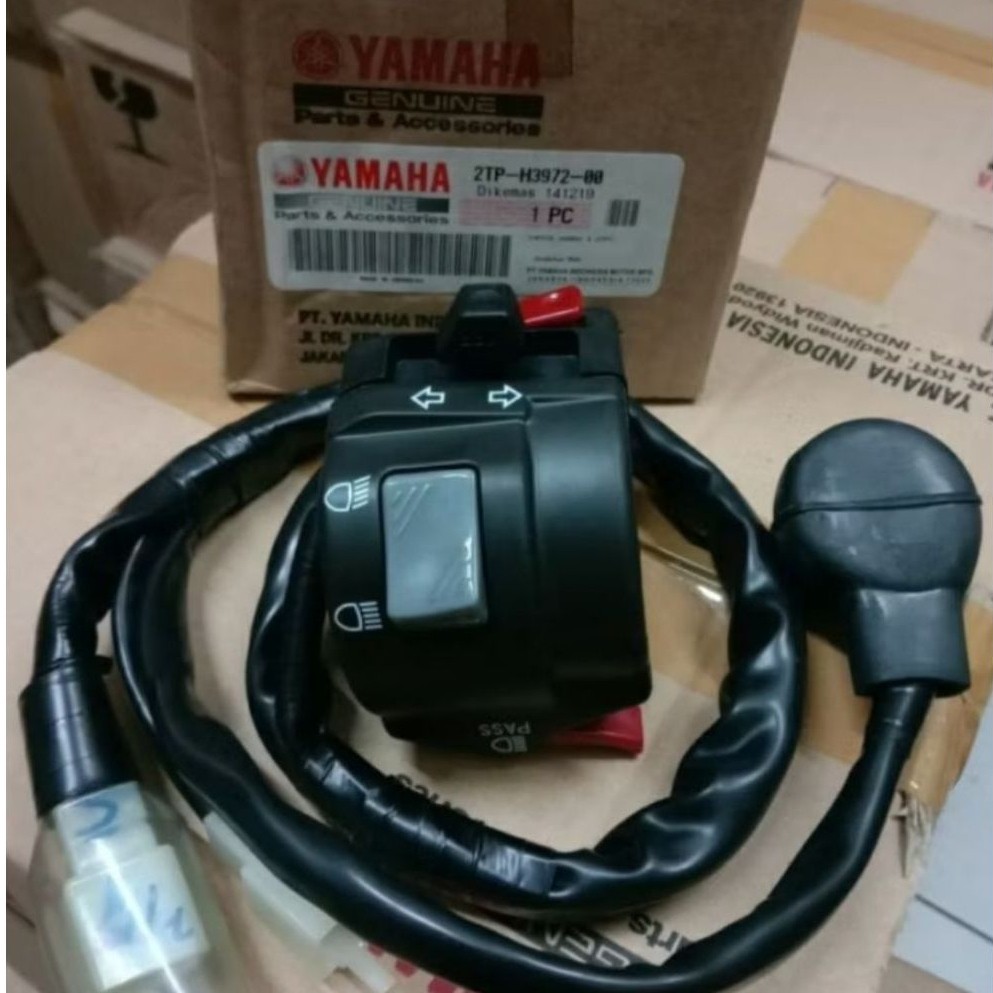 Holder Kiri 2TP Vixion Advance NVA 2015 - 2016 Original Genuine Yamaha 2TP-H3972-00