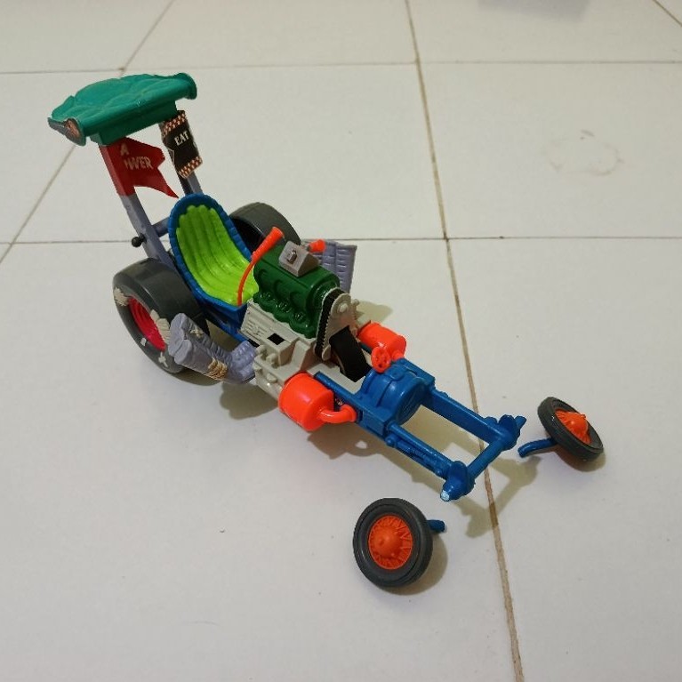 MAINAN KENDARAAN NINJA TURTLE SEWER DRAGTER