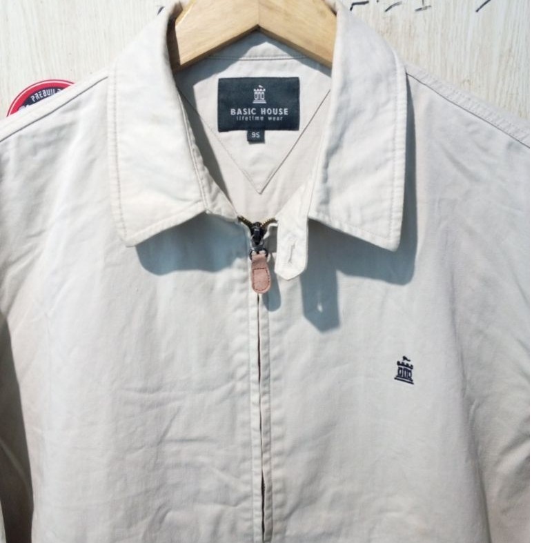 BasicHouseCasual