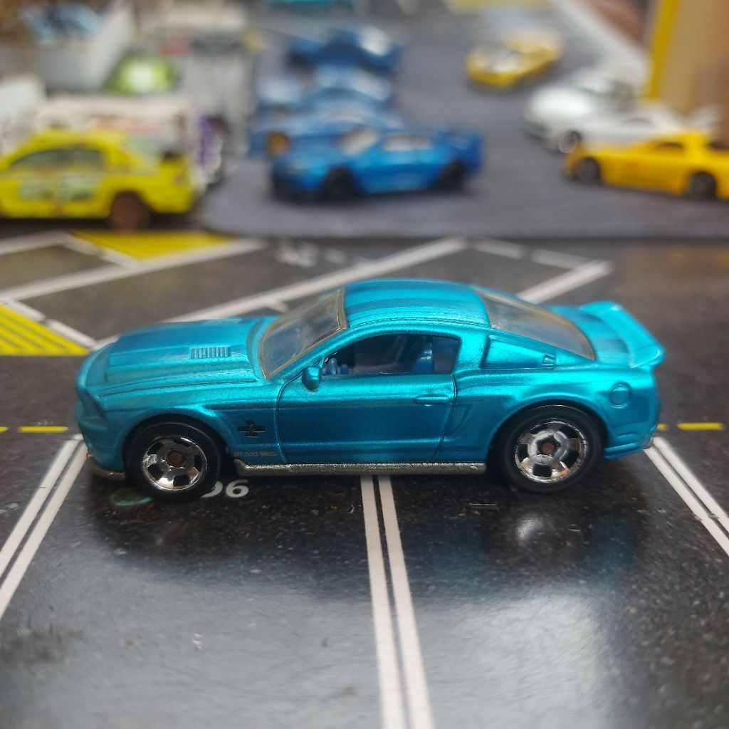 Hot Wheels '10 Ford Shelby GT500 Super Snake Cool Classics ga mulus