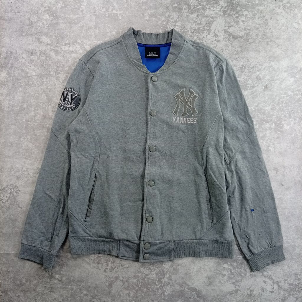 [PRELOVED] JACKET BASEBALL NY YNKES RUBBER TAG UNISEX (SECOND)