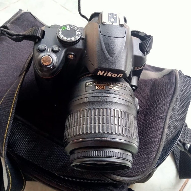 Nikon D3000 Kamera DSLR Bekas Dengan Video HD