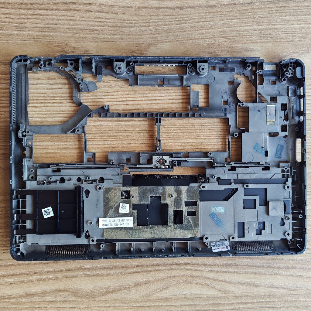 casing rangka laptop DELL Latitude E7250 model P22S002