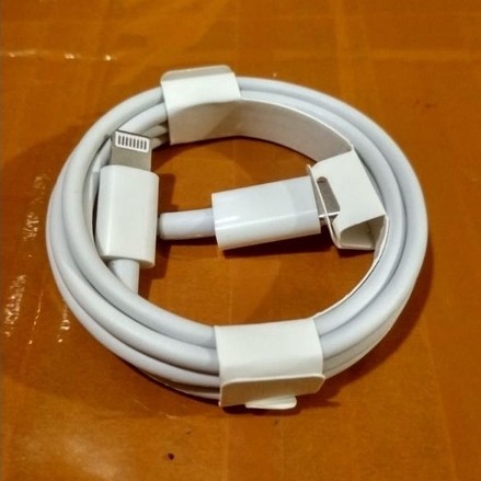KABEL DATA IPON USB C TO LIGHTING 1M USB C TO LIGHTING NEMPEL MAGNET