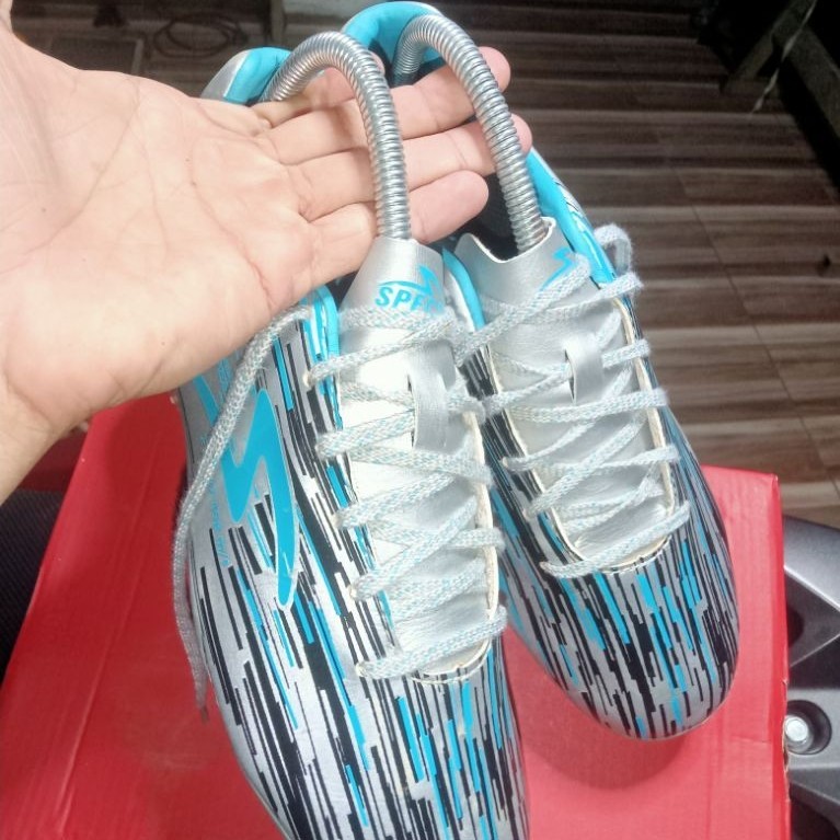 sepatu bola lightspeed reborn aqua silver uk 39
