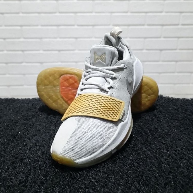 Sepatu pg second