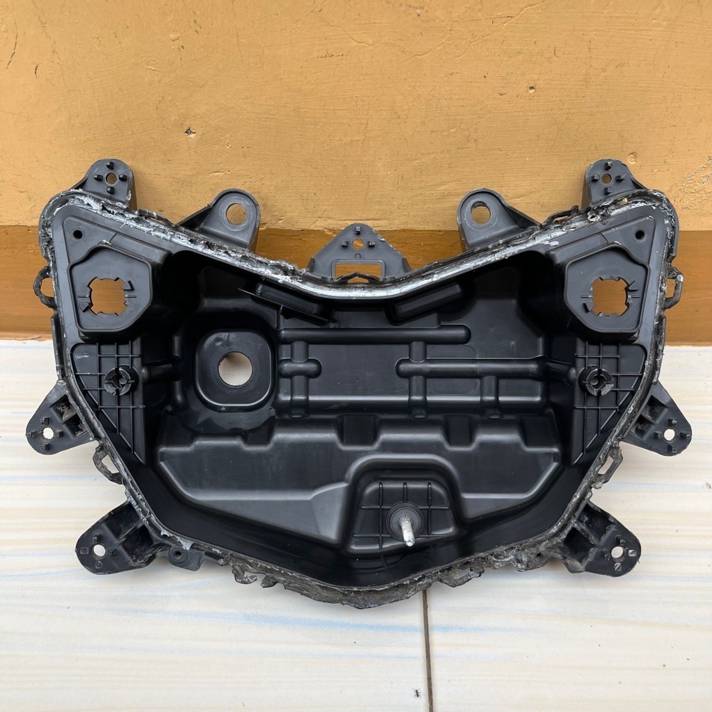 batok housing headlamp reflektor lampu depan aerox 125 original copotan