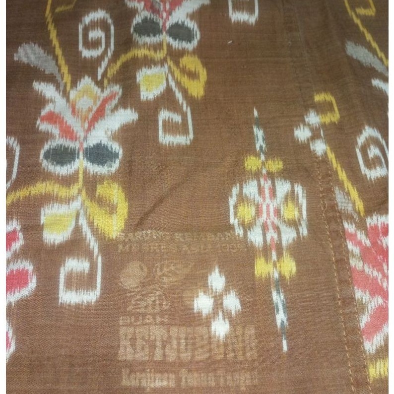sarung ketjubung kembang second minus ringan