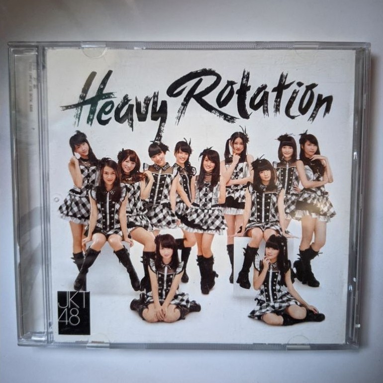 CD JKT48 Heavy Rotation