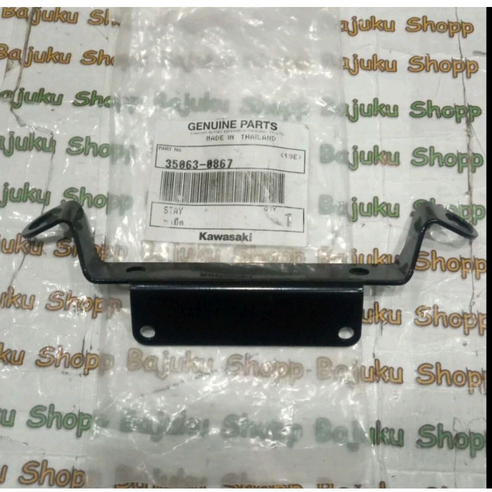 BRACKET BREKET DUDUKAN WINDSHIELD VISOR DEPAN Z800 Z800 ABS