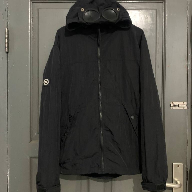 Jaket Goggle Troublemaker