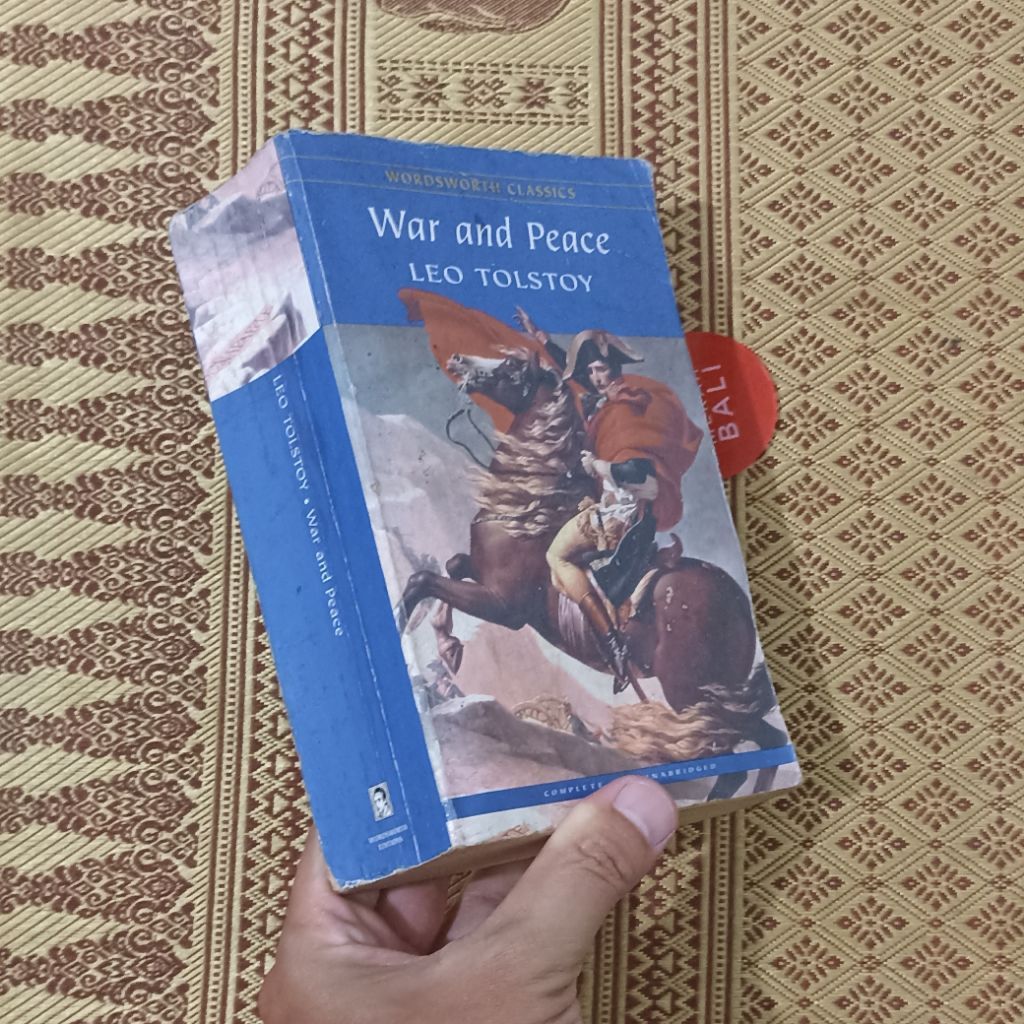 Buku War and Peace Tolstoy
