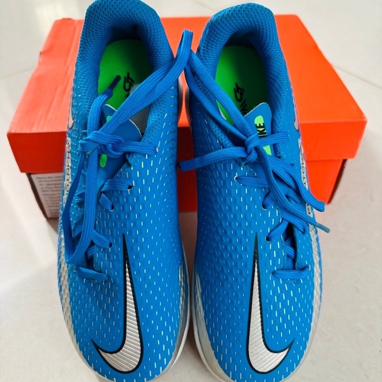 Nike Phantom GT Academy