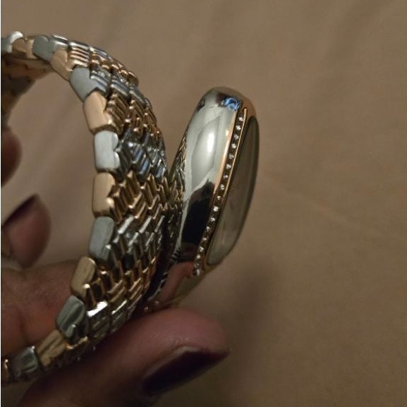 Jam Tangan Wanita Motif Bvlgari Serpenti Tubogas Lilit 2 Tone Gold Silver Full Berlian - Fashion