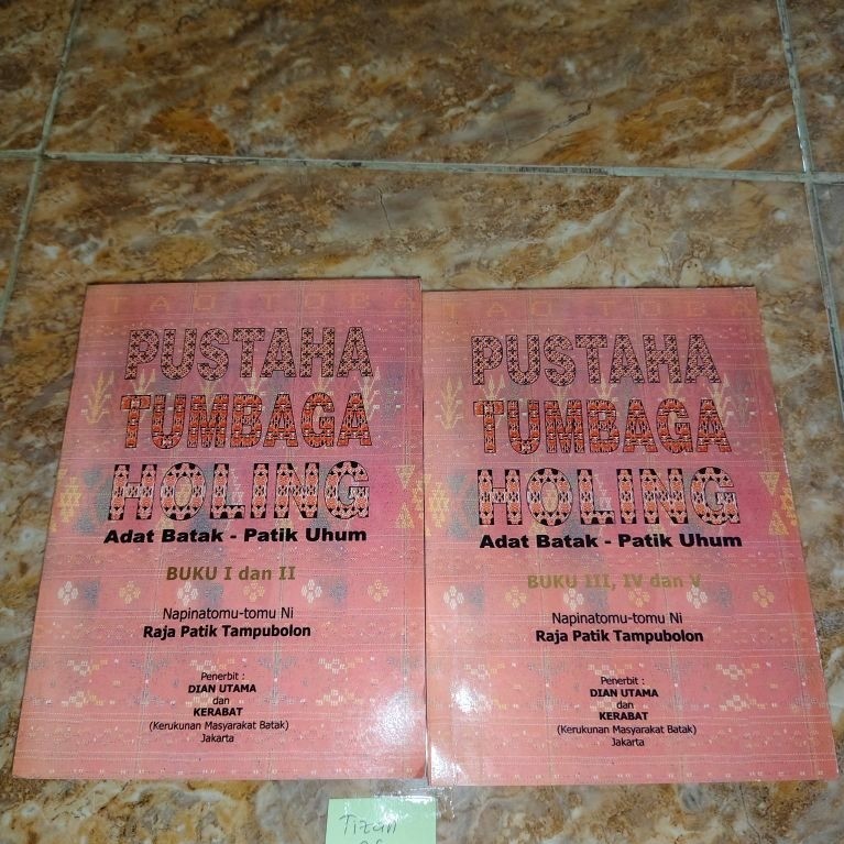 Buku PUSTAHA TUMBAGA HOLING - Adat Batak - Patik Uhum (Sepaket)