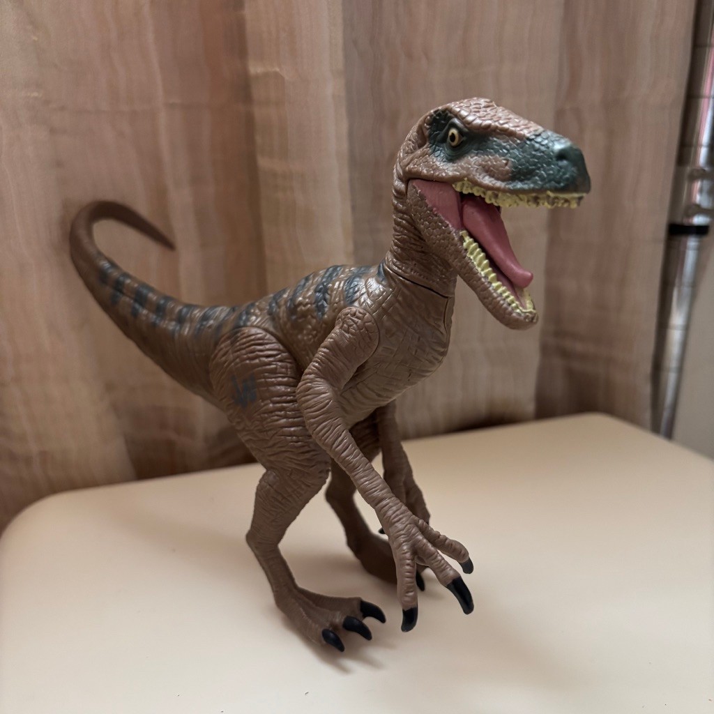 Jurassic World Velociraptor Delta Original Second
