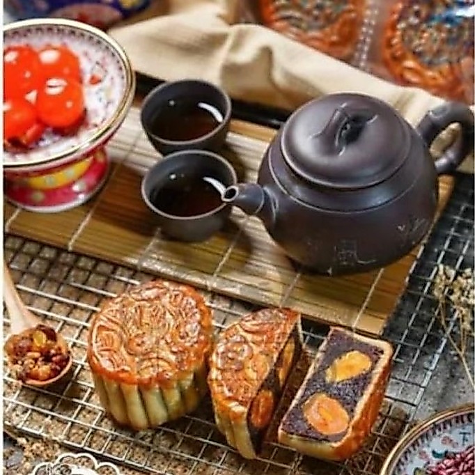 MOONCAKE MOON CAKE KUE BULAN CSW SATUAN