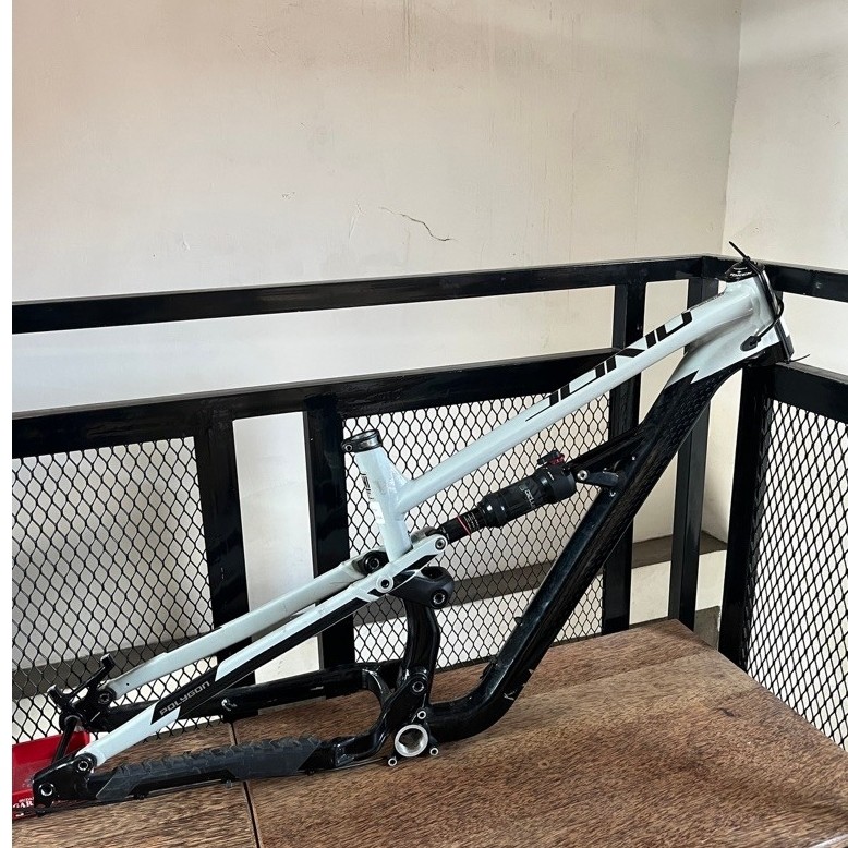 frame set frameset polygon siskiu T7 mulus lecet 1 titik kecil aja