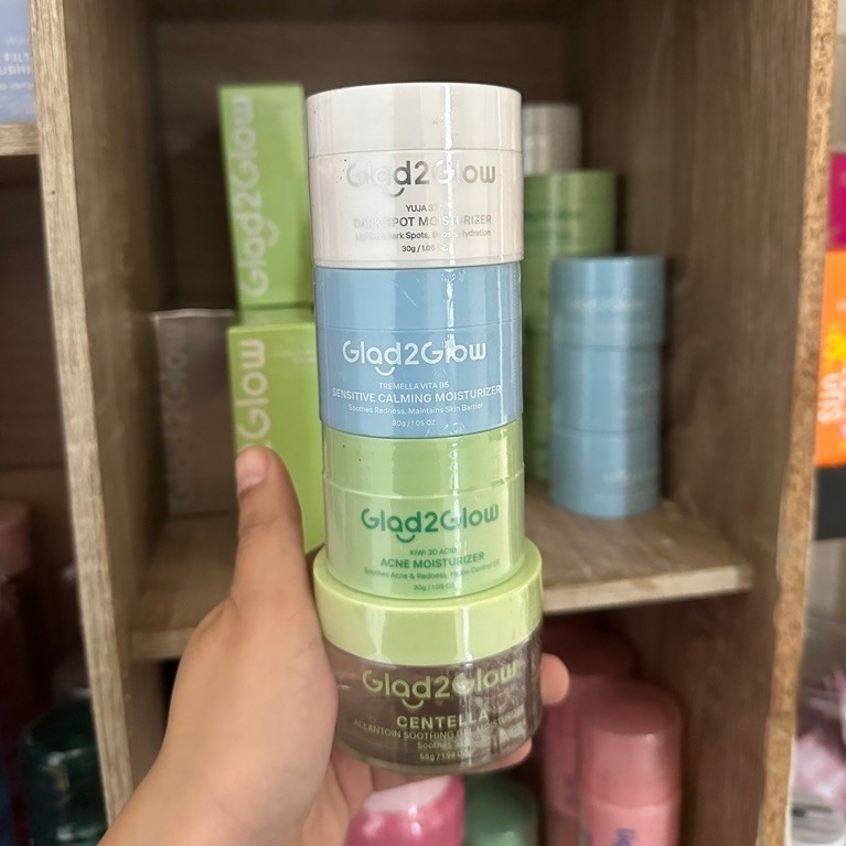 Glad2Glow Moisturizer EXP 03/2029