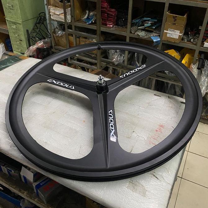 Wheelset Ve Depan Palang Trispoke 700C Alloy Bearing Exodus Putih Dan Hitam Stier Scotlite Trispoke 