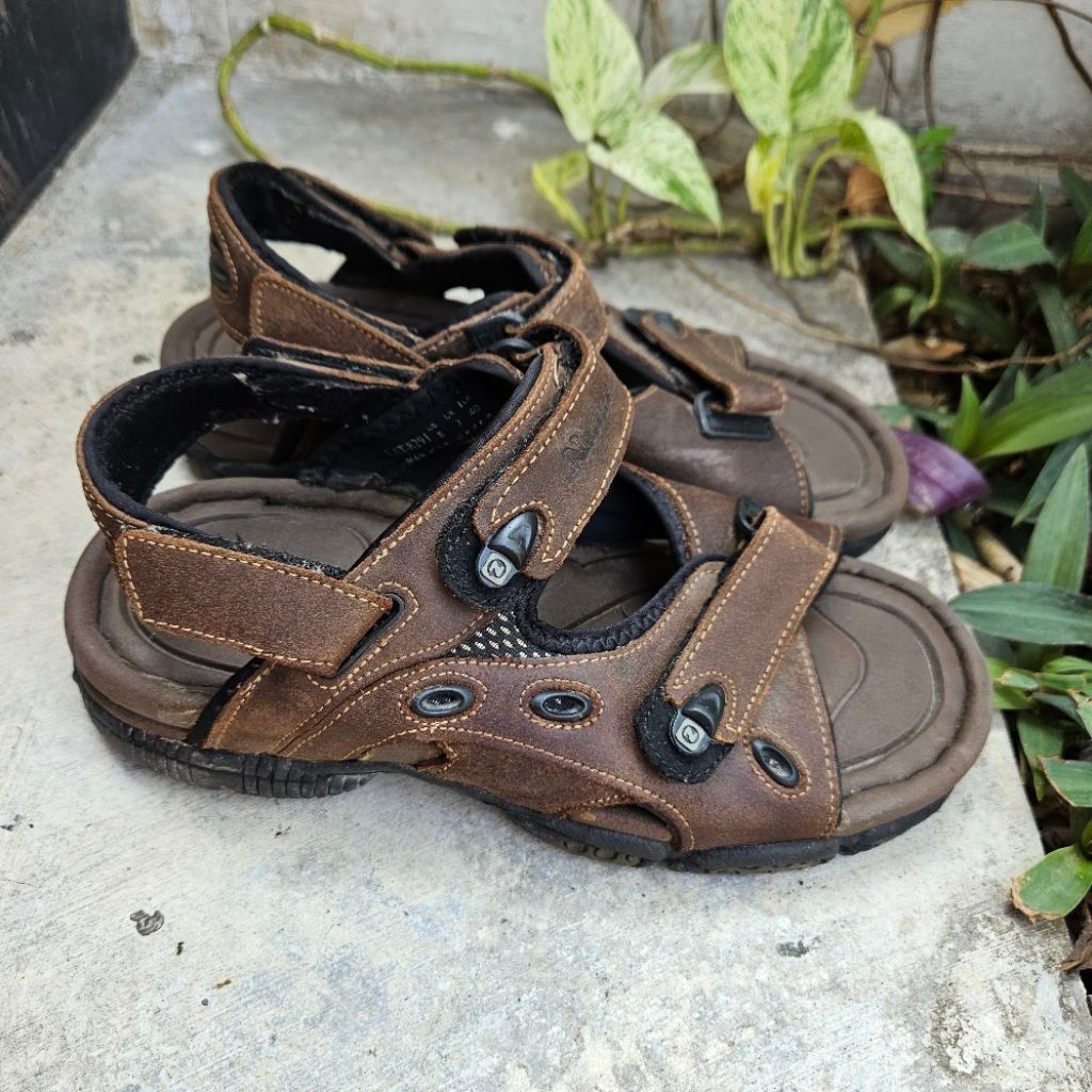 sandal gunung second neckermann size 42(27cm)