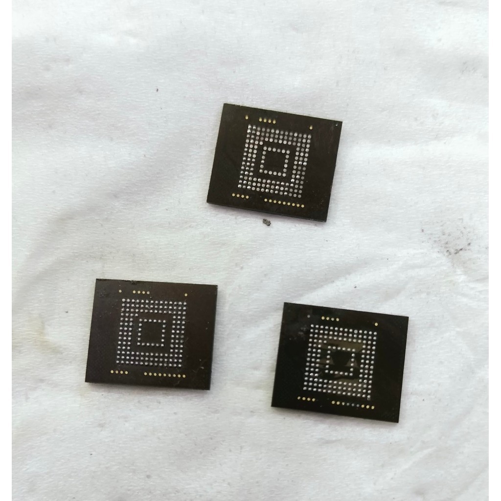 IC UFS VERSI 4.0 MICRON JZ588 INTERNAL 512GB