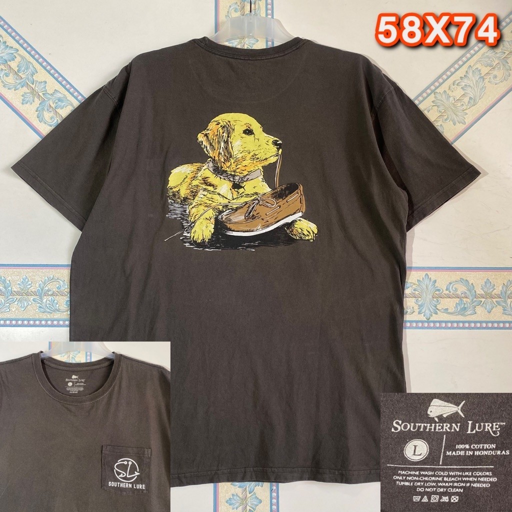Kaos Southern Lure Hitam Graphic Dog Pocket Tee Size L Preloved - Second Vintage
