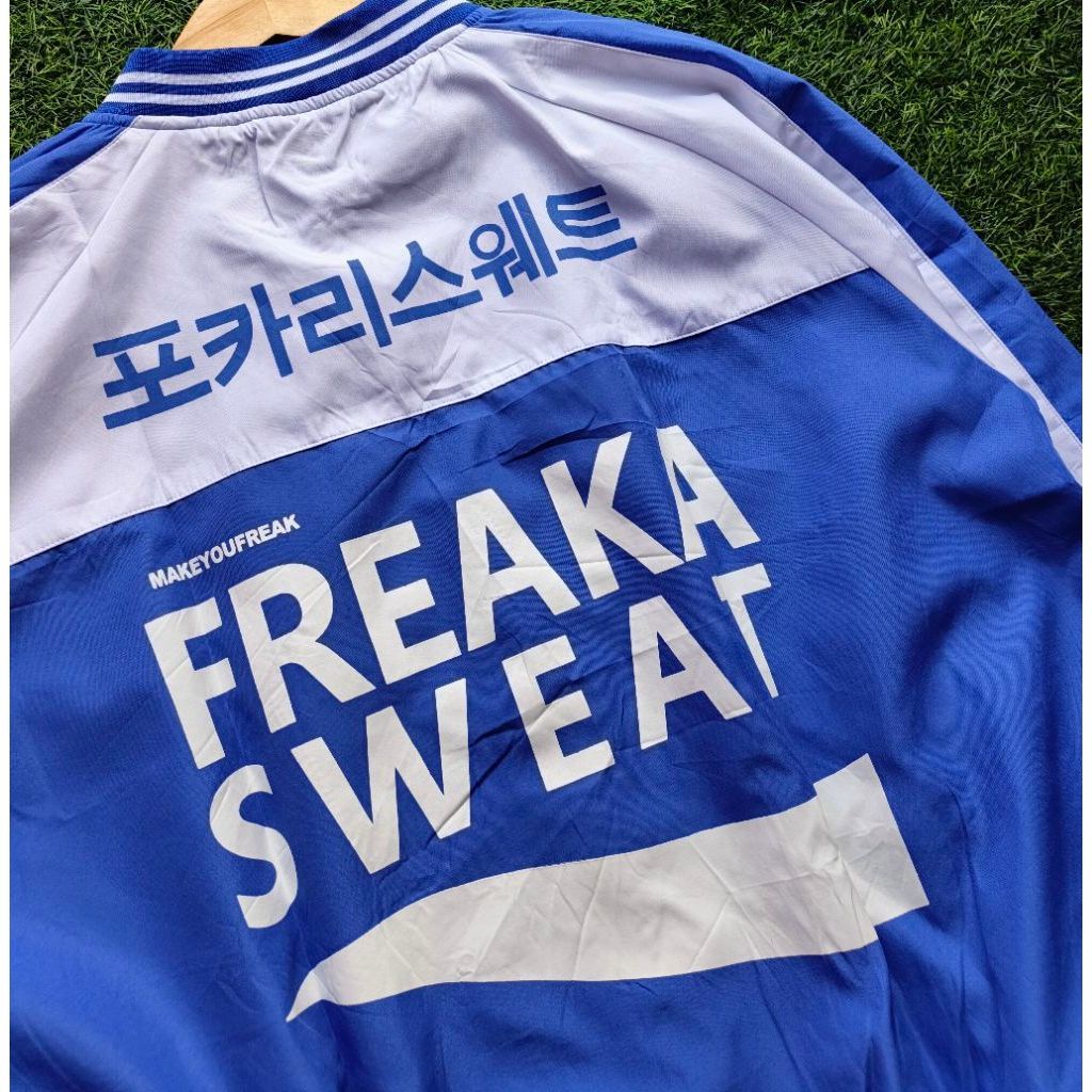 JAKET VARSITY FREAKA SWEAT LIKE NEW + ADMIN SHOPEE